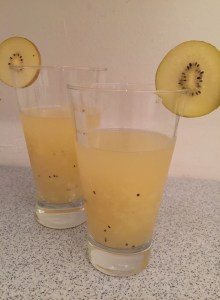 Cocktail Kiwi Collins